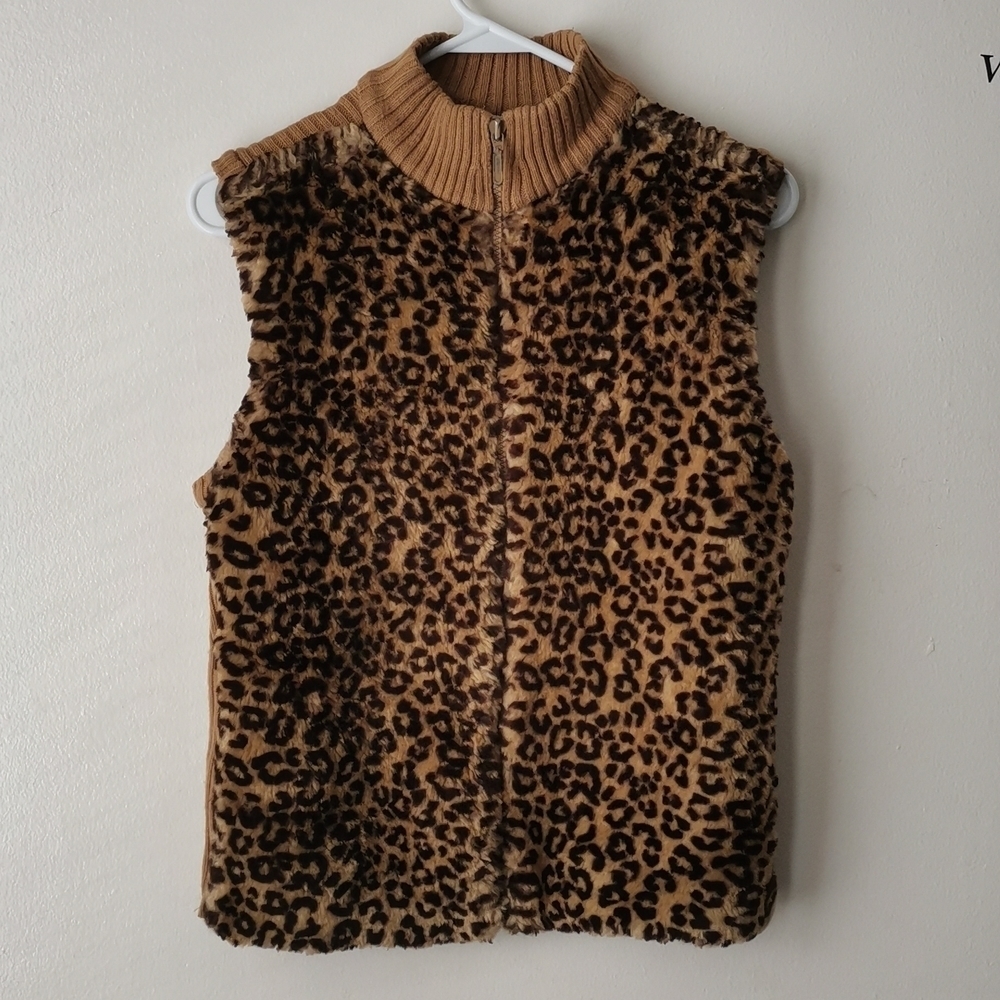 KATHIE LEE COLLECTION.